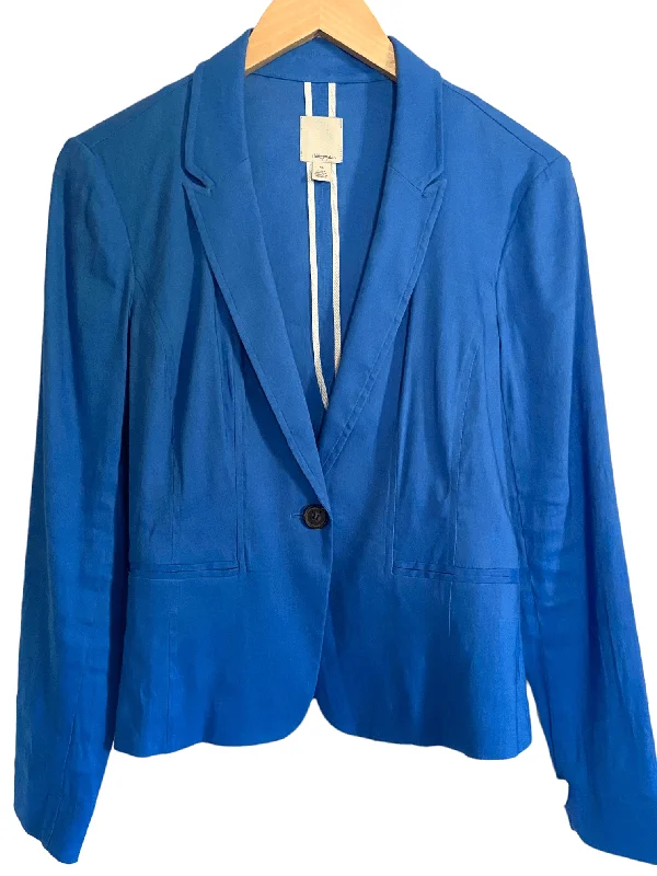 Light Summer Capri Blue Linen Blazer