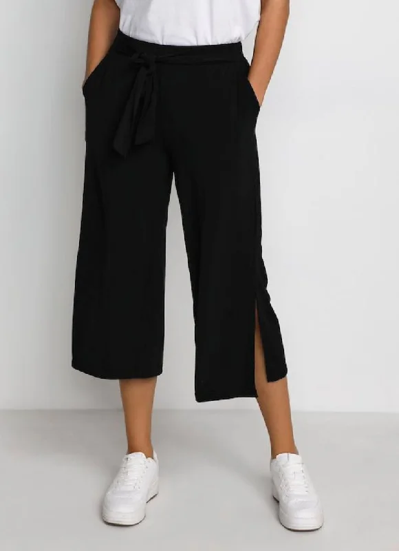 Amalli Pant