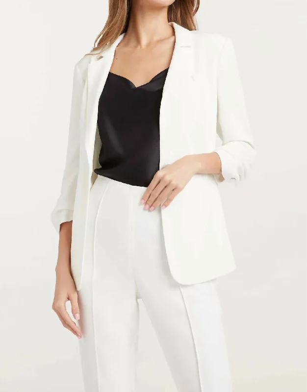 Khloe Crepe Blazer In Ivory