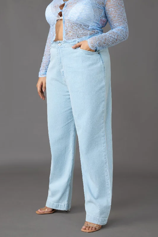 Summer Blues Light Wash Straight Fit Jeans Curve