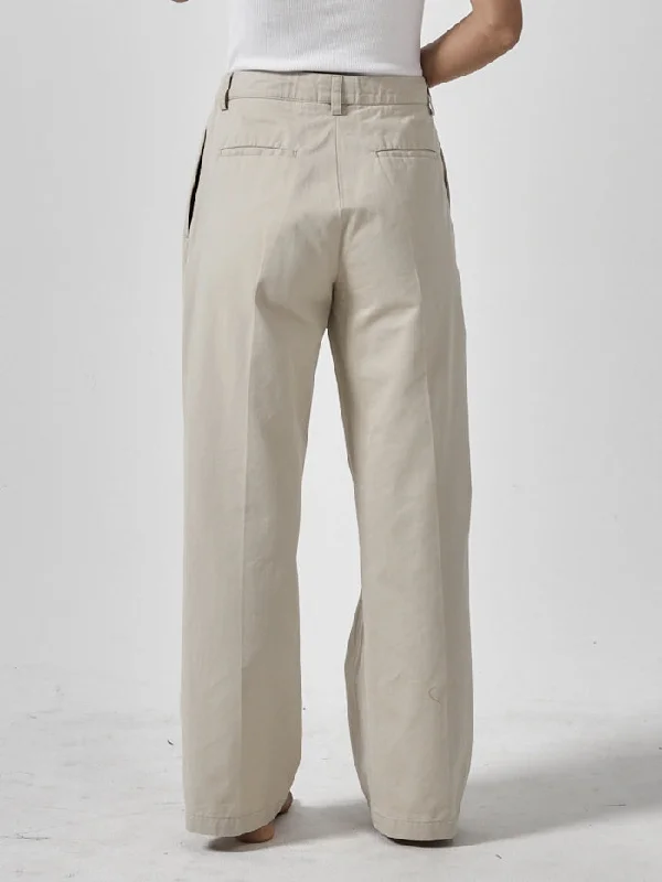 Ivy Mid Rise Pleated Pant - Parchment