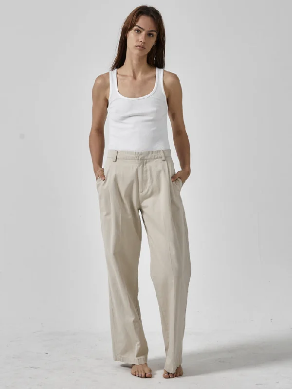 Ivy Mid Rise Pleated Pant - Parchment