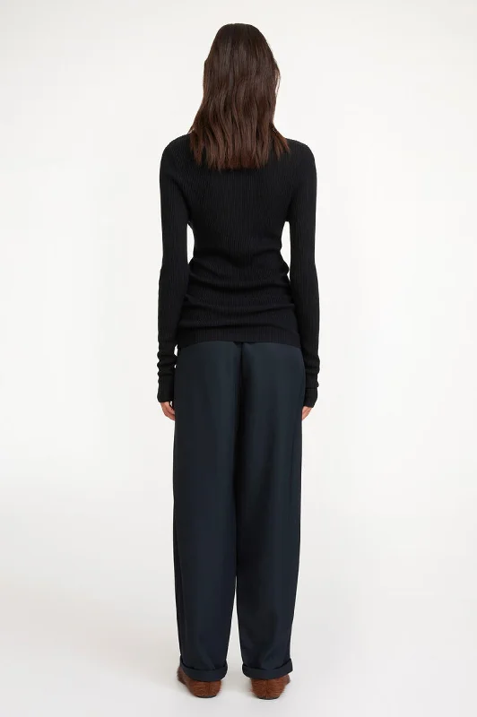 Joanni Trouser in Black